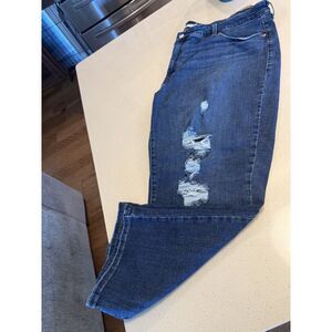 Levi Strauss Women's Boyfriend Jeans size 22W Plus Blue Distressed